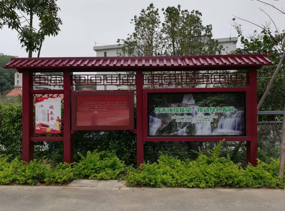 戶外廣告機(jī)，觸控大屏