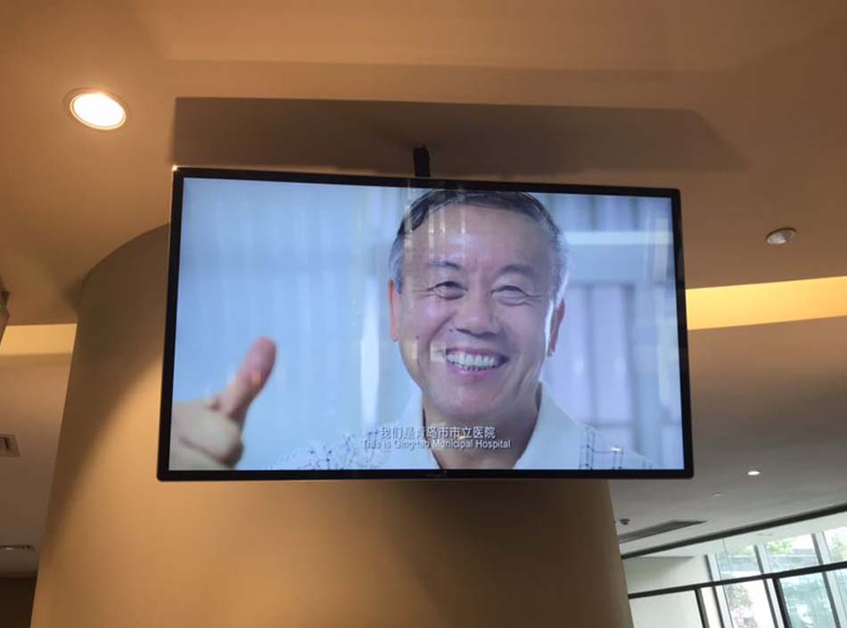 觸摸查詢機(jī)，壁掛廣告機(jī)